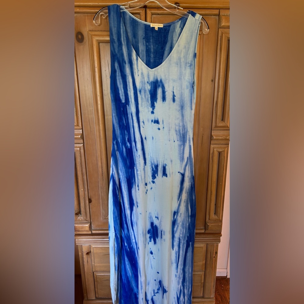 Zen Knits, tie dye sleeveless maxi dress, blues, size XS